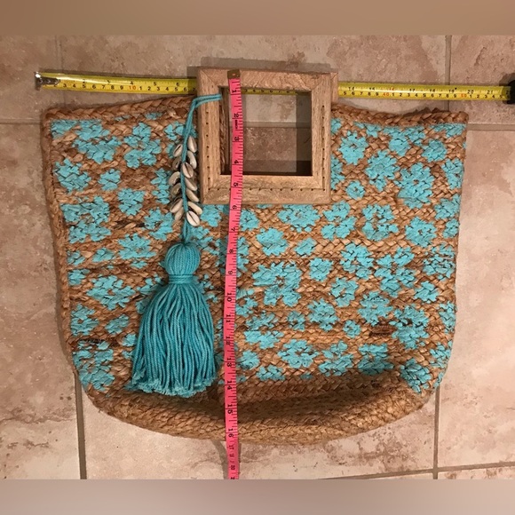 Woven Jute Straw Hobo Bag Tote W/Wooden Handles & Tortoise SeaShell Tassel Charm - Picture 11 of 12
